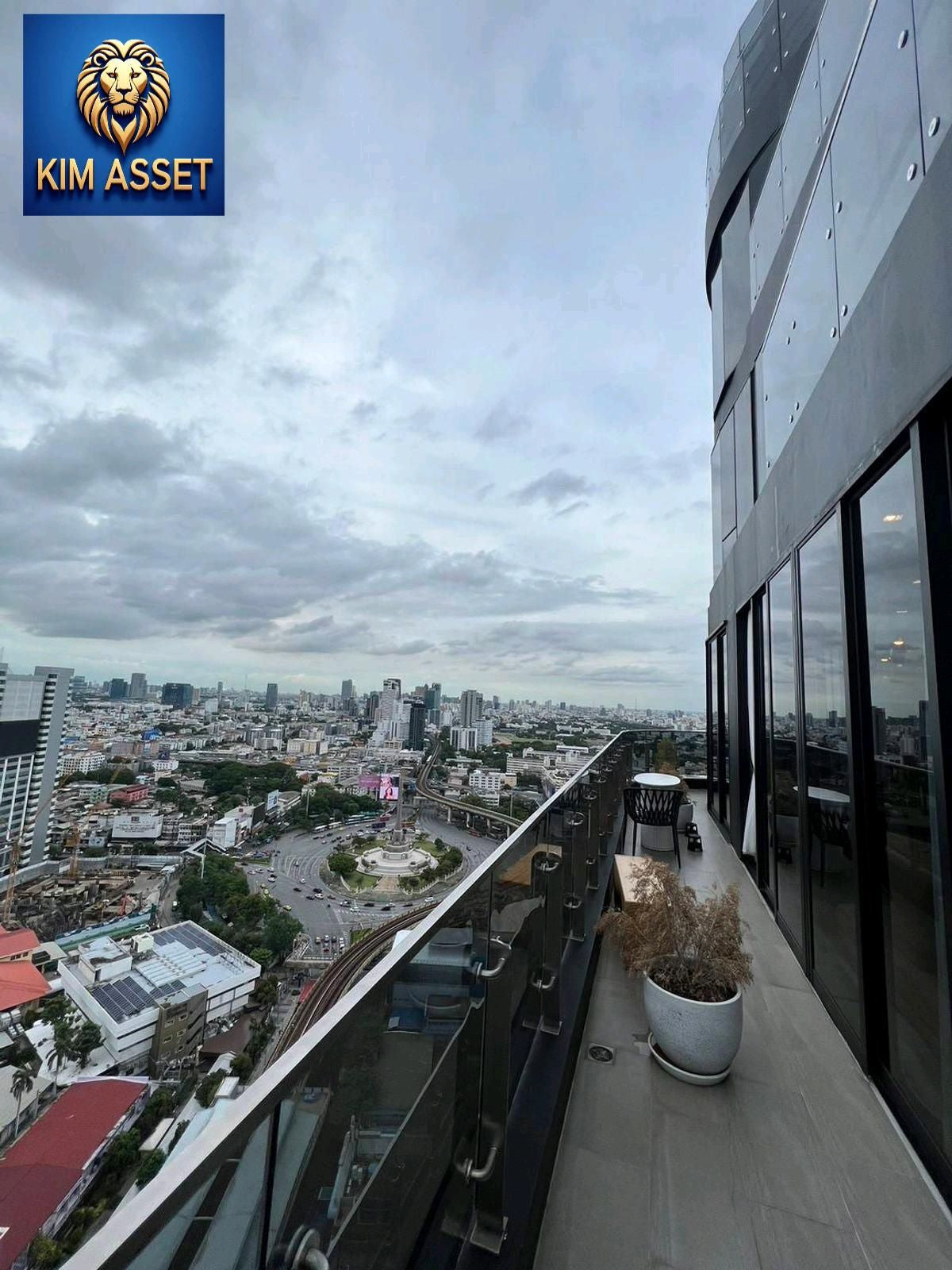 IDEO Q VICTORY PHAYATHAI 📍📈72SQM. 🛏2BED 1BATH🛁 32FL🛗 60,000฿/Months