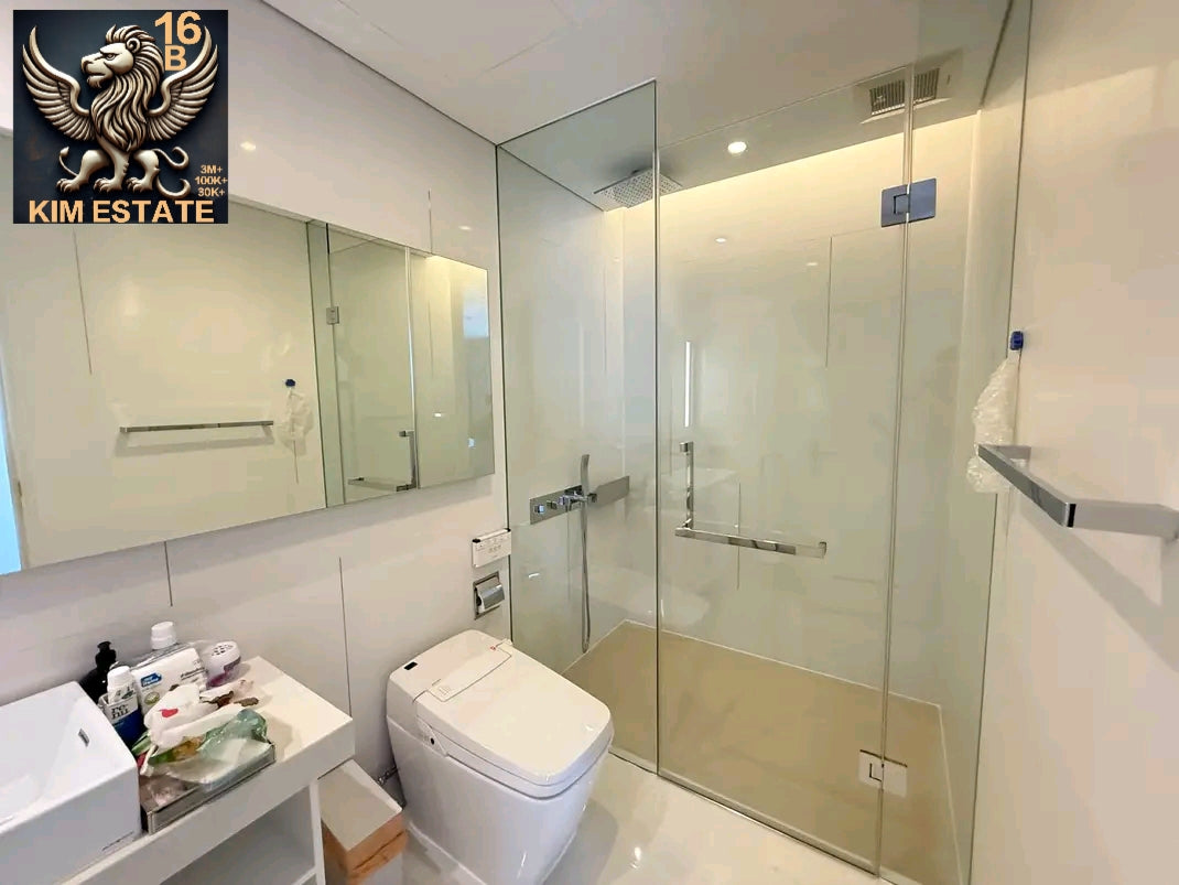 THE BANGKOK SATHORN 63SQM 1BED1 FL40 PRIVATE LIFT 49,000