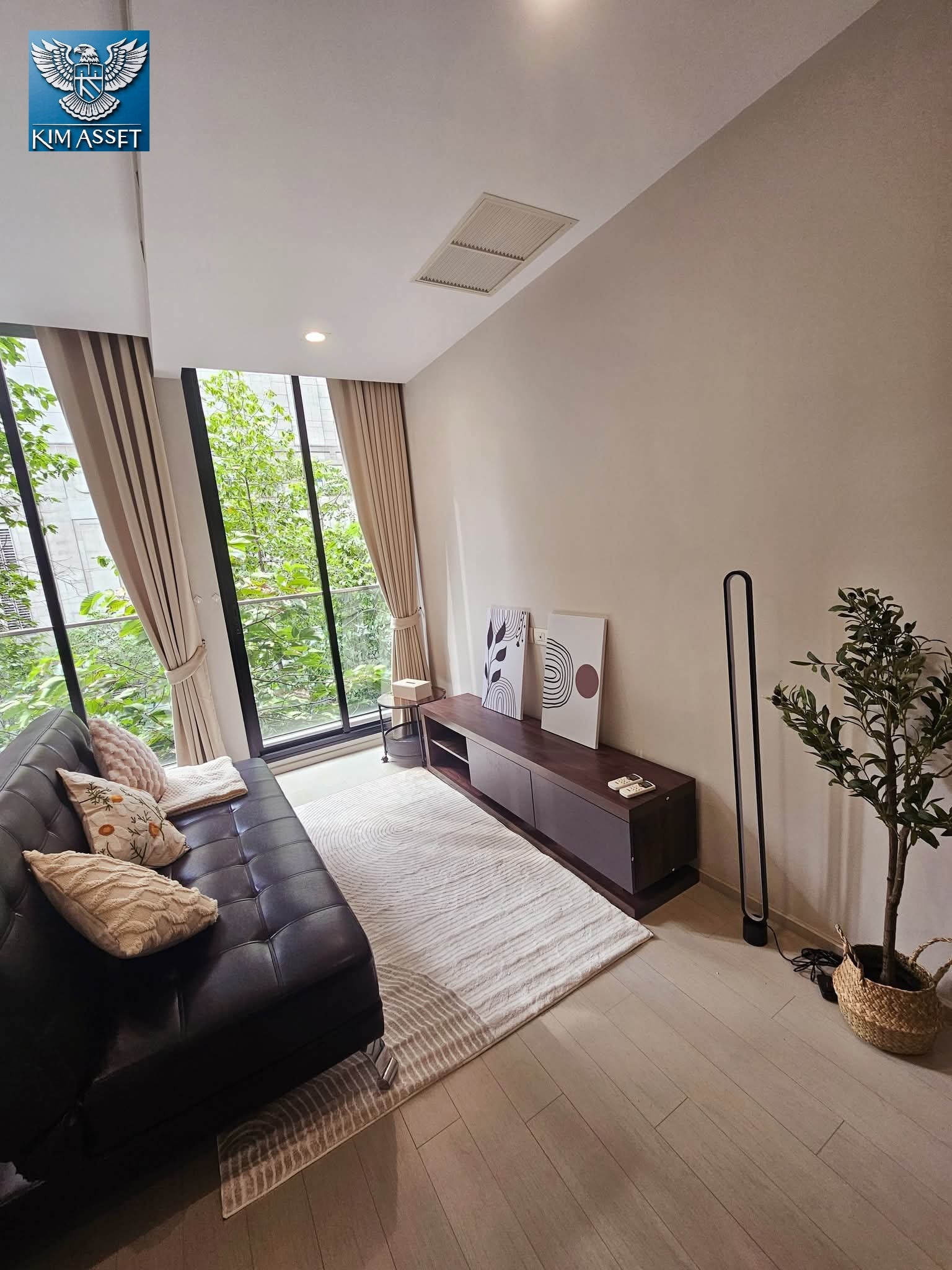 NOBLE PLEONJIT 45SQM 1BED 3FL 32,000 KIM คิม 𝟬𝟲𝟲𝟬𝟮𝟬𝟴𝟬𝟭𝟯, 𝗟𝗶𝗻𝗲:𝗺𝗶𝗿𝗮𝗴𝗲𝗿𝗶𝗰𝗵𝗰𝗼𝗻𝗱𝗼