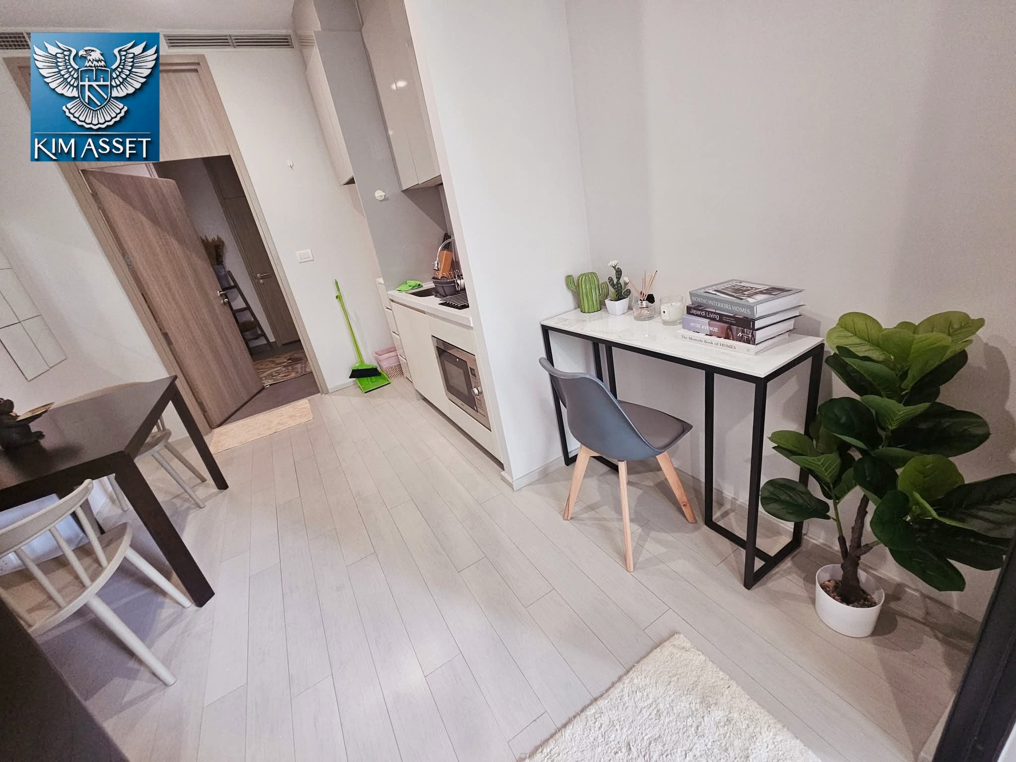 NOBLE PLEONJIT 45SQM 1BED 3FL 32,000 KIM คิม 𝟬𝟲𝟲𝟬𝟮𝟬𝟴𝟬𝟭𝟯, 𝗟𝗶𝗻𝗲:𝗺𝗶𝗿𝗮𝗴𝗲𝗿𝗶𝗰𝗵𝗰𝗼𝗻𝗱𝗼